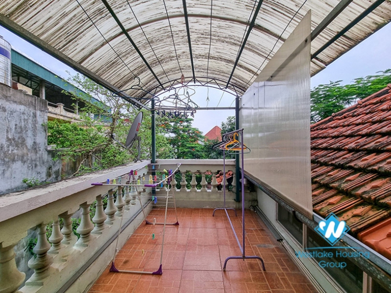 Large garden villa for rent in Ngoc Thuy near French international school.